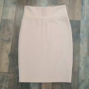 *NEW* Lularoe Cassie
